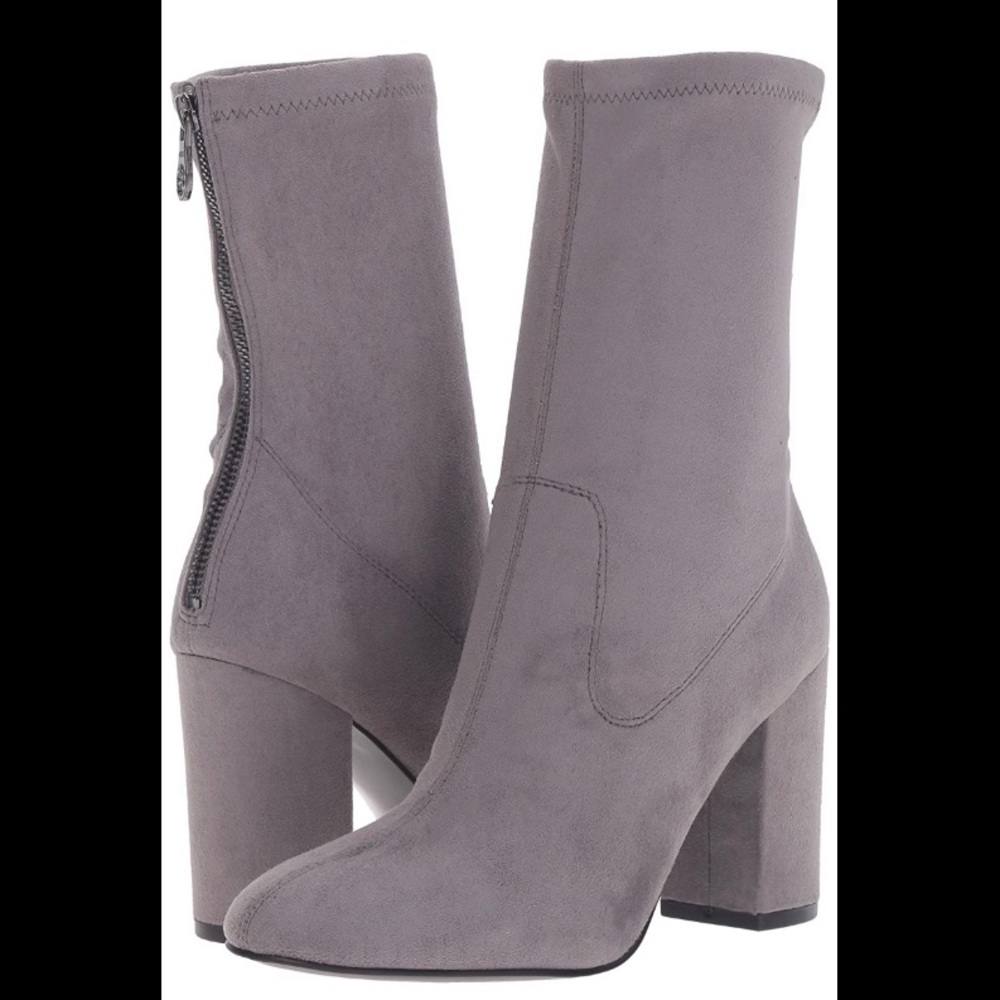 GUESS Women’s Amary Ankle Bootie 7